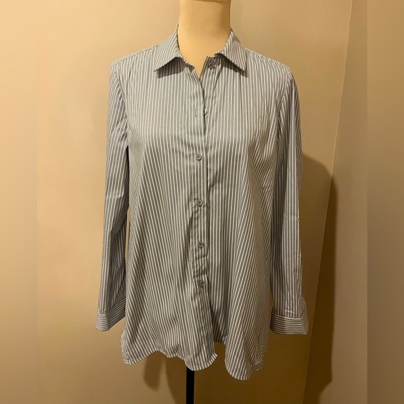Lafayette 148 NY Classic Oversized Striped Button up Shirt, size Small - Picture 1 of 8